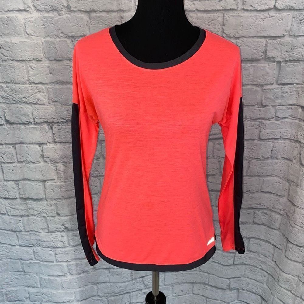 Avia women S Longsleeve Crewneck activewear top w/mesh side sleeves orange/black